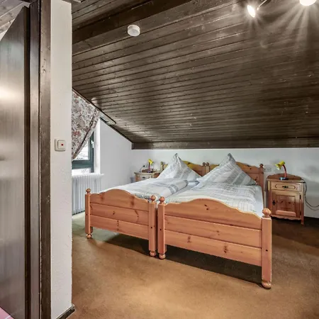 George By Interhome *